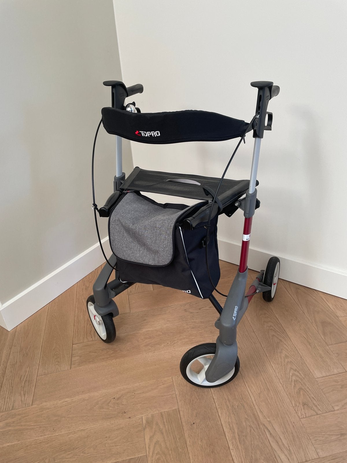 Rollator Topro Troja 5G - maat M, Diversen, Ophalen, Opvouwbaar, Zo goed als nieuw