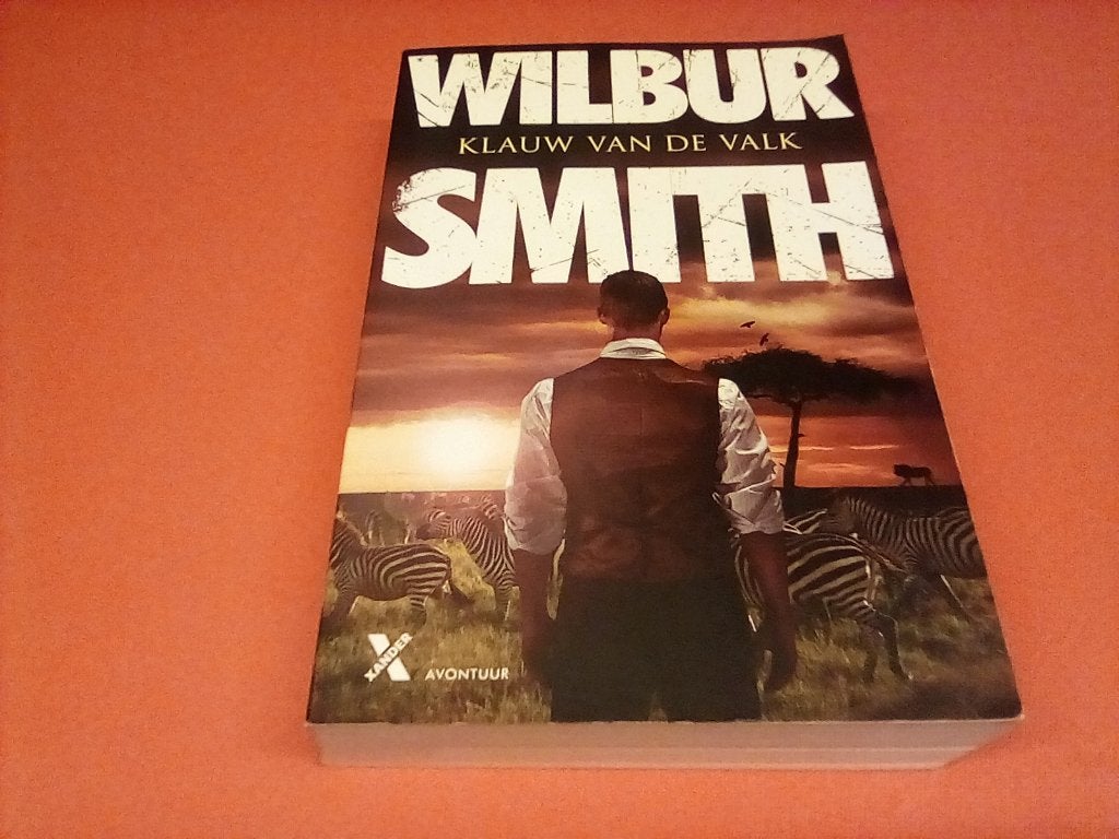 Wilbur Smith - Klauw van de Valk (Avonturenroman), Europa overig, Ophalen of Verzenden, Zo goed als nieuw, Wilbur Smith