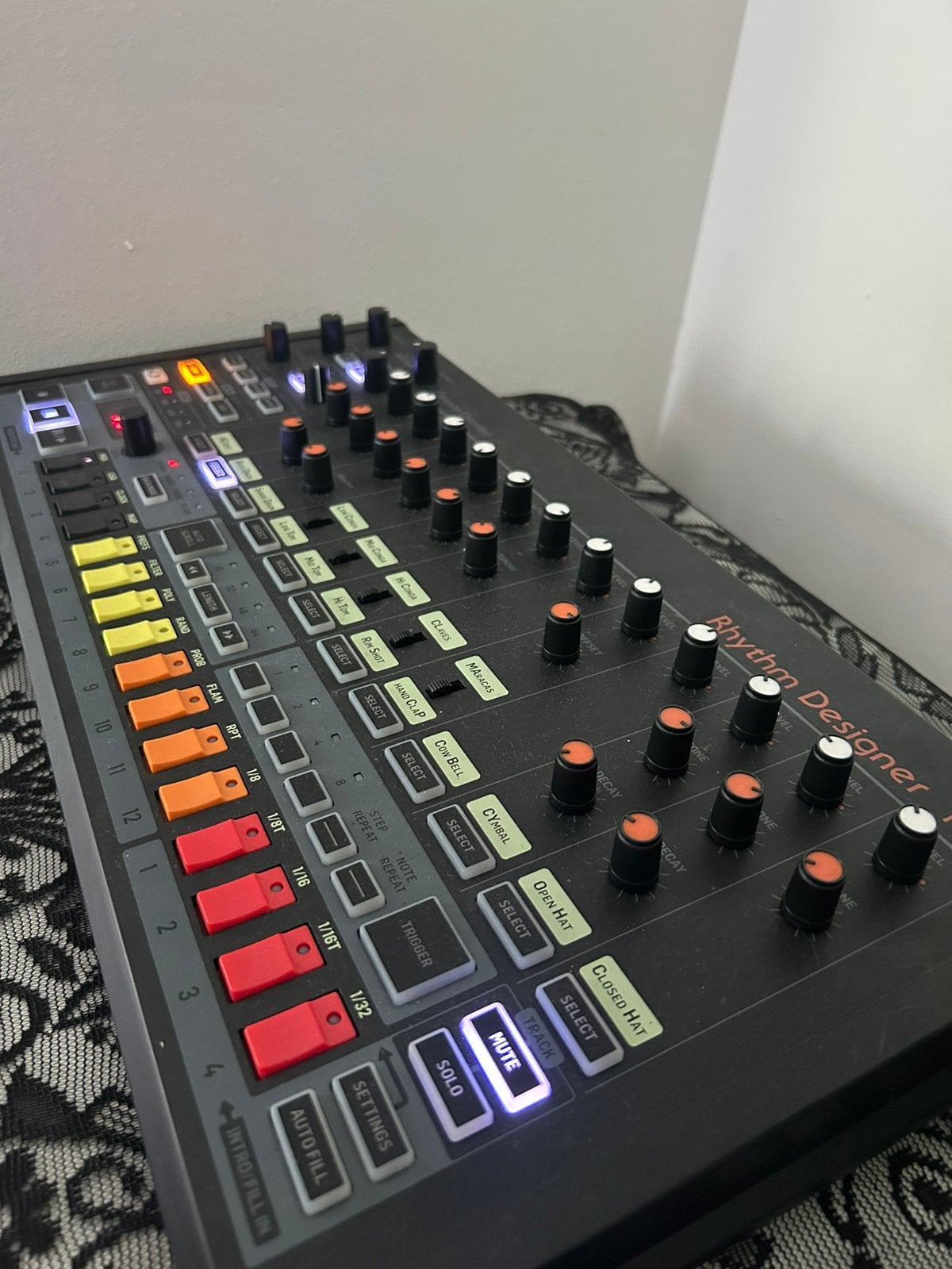 Behringer RD8 Mk2 Drummachine, Ophalen of Verzenden, Zo goed als nieuw