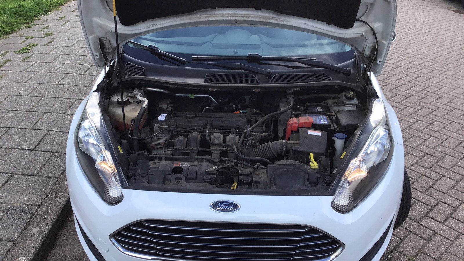 Foto 18 van Ford Fiësta1.25 82pk 5d 2015,grote beurt gehad +distributie