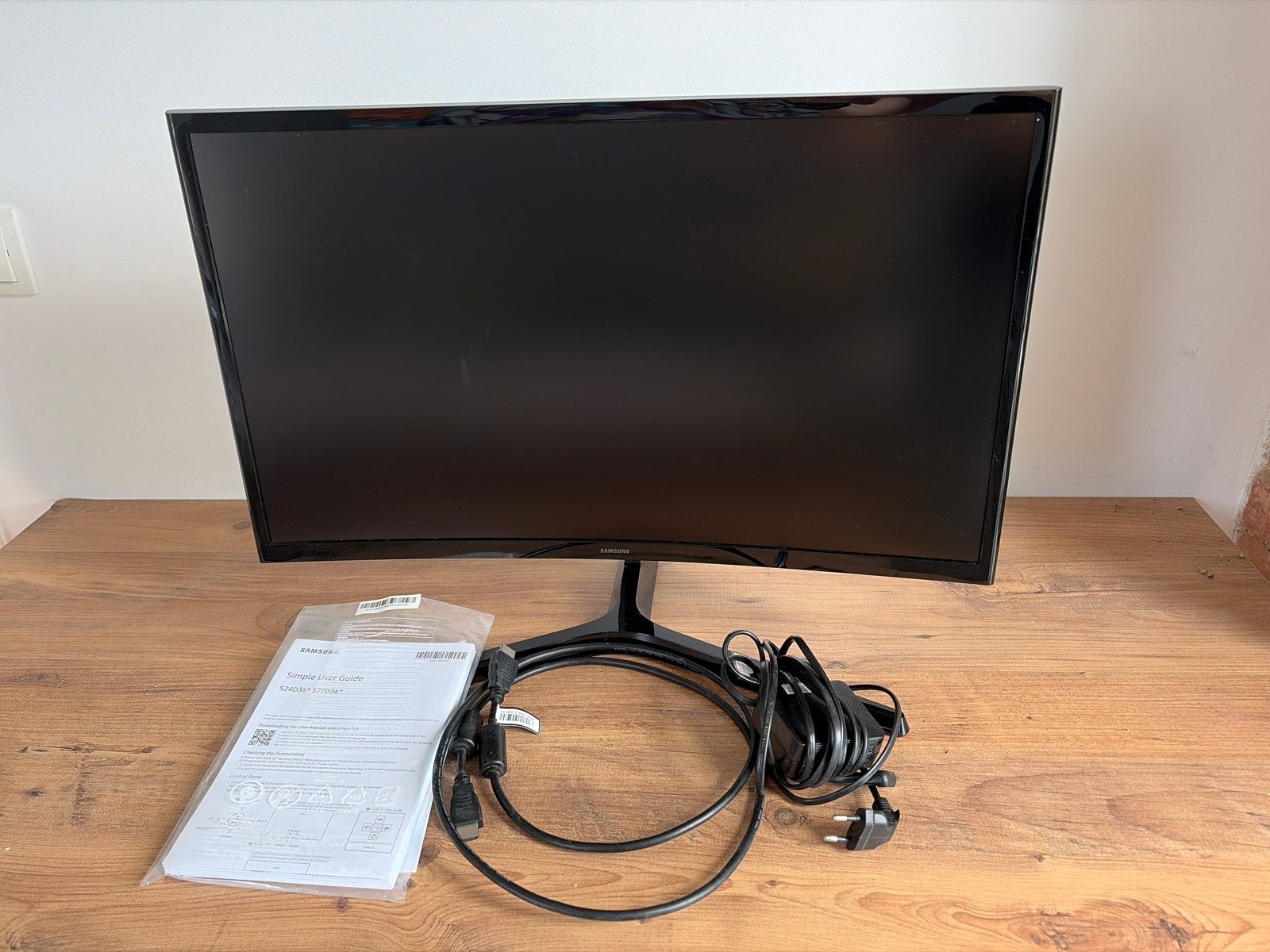Samsung S24D36 monitor - Nieuw met factuur (Maart 2025), Computers en Software, Monitoren, Ophalen, Nieuw, Full HD, LED