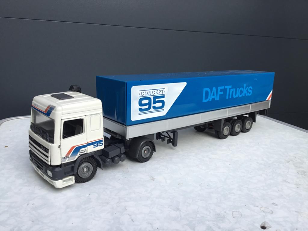 Tekno Daf 95 DAF Trucks Concept 95, Hobby en Vrije tijd, Modelauto's | 1:50, Ophalen of Verzenden, Zo goed als nieuw, Bus of Vrachtwagen