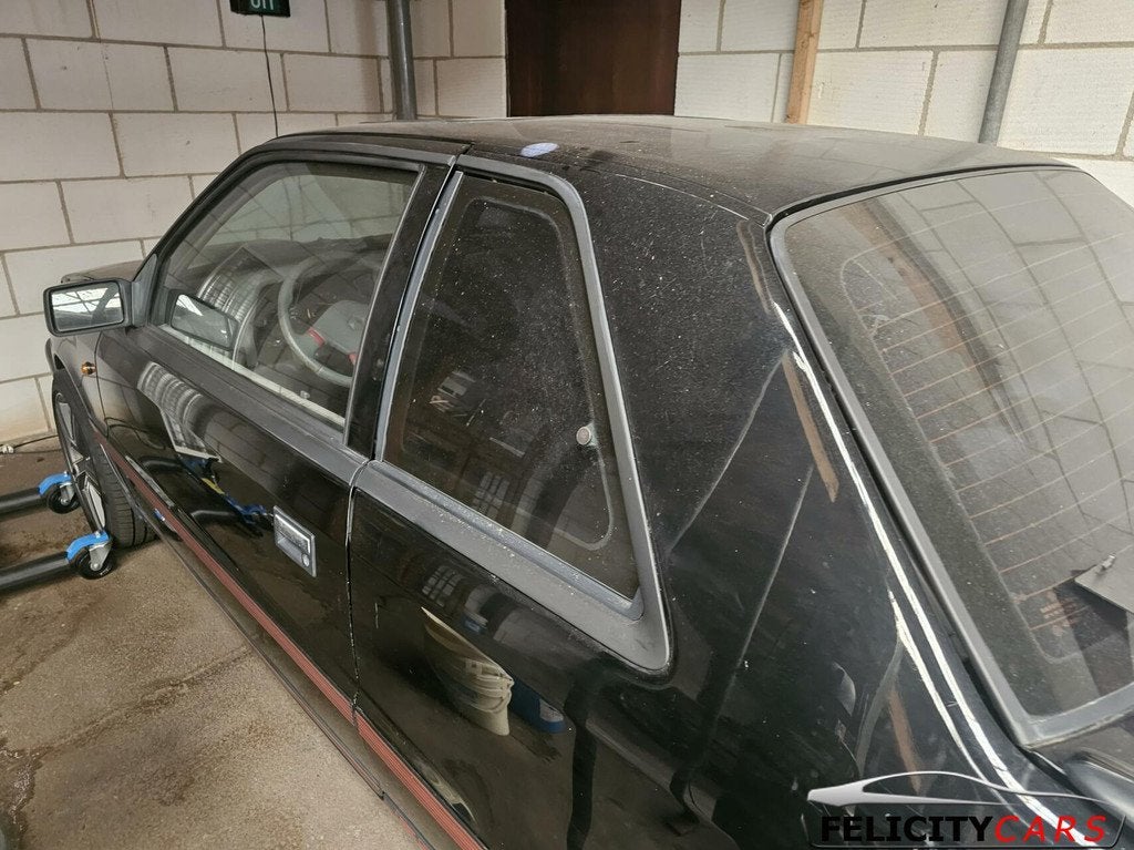 Chrysler ES 2.5i, Auto's, Oldtimers, Voorwielaandrijving, Zwart, Bedrijf, 97 pk