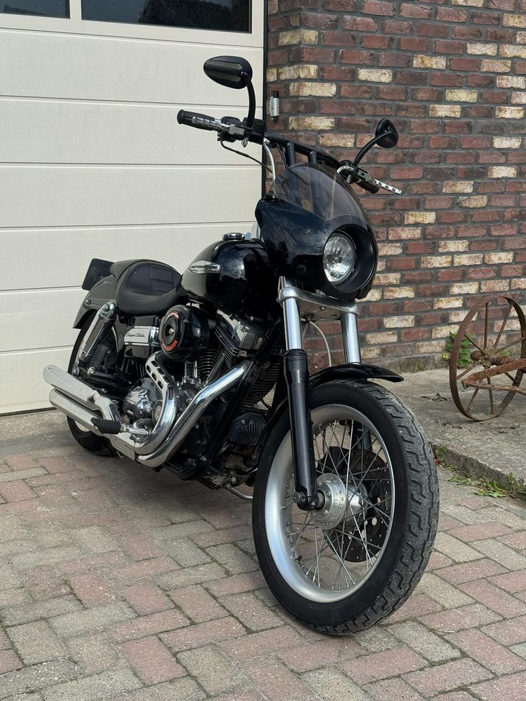 Harley-Davidson DYNA SUPER GLIDE CUSTOM weinig km’s, Chopper, Particulier