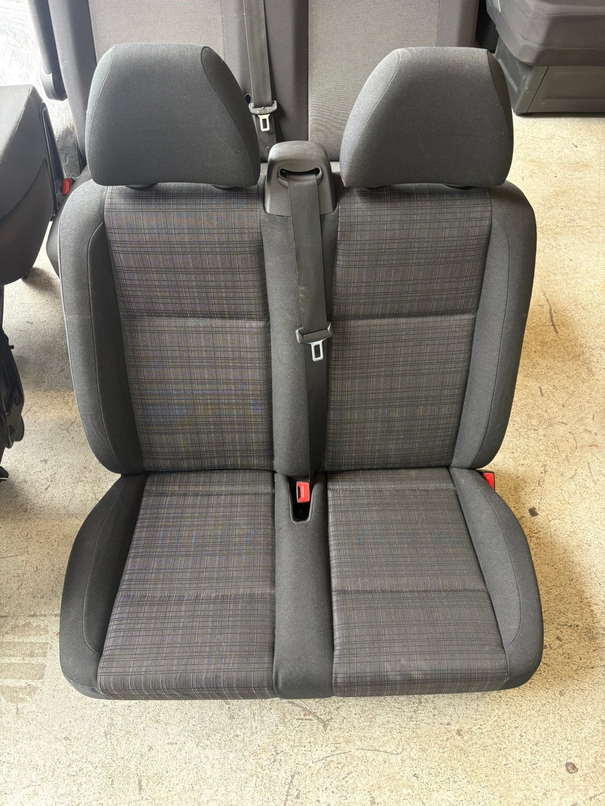 MERCEDES VITO W447 BIJRIJDERSBANK BANK TUNJA BEKLEDING, Auto-onderdelen, Ophalen, Mercedes-Benz