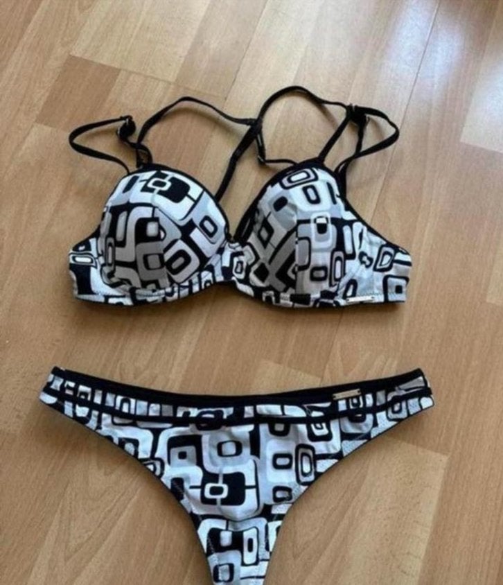 Sapph string bikini mt 80 B ZGAN, Ophalen of Verzenden, Zo goed als nieuw, Overige kleuren, Bikini