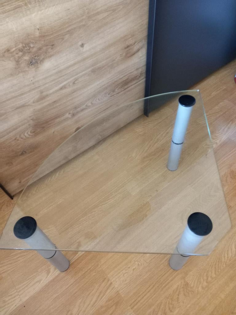 Glazen tafeltje., Ophalen, 50 tot 100 cm, 50 tot 100 cm, Zo goed als nieuw