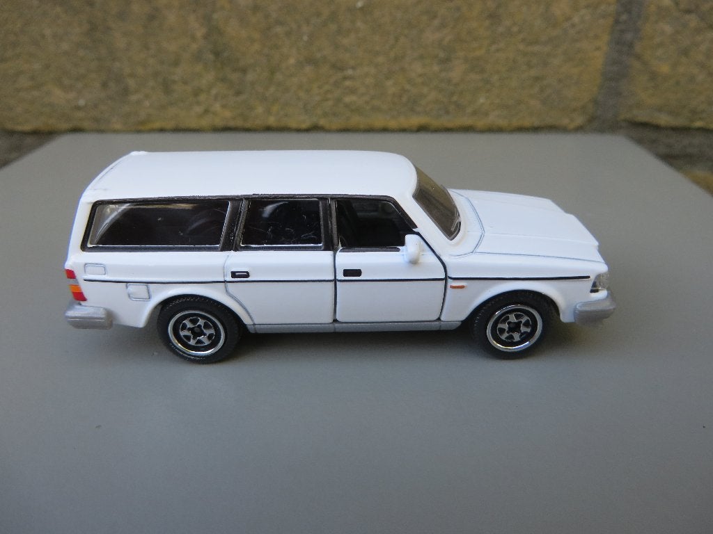 Majorette Volvo 240 Stationwagon wit, Ophalen of Verzenden, Nieuw, Auto