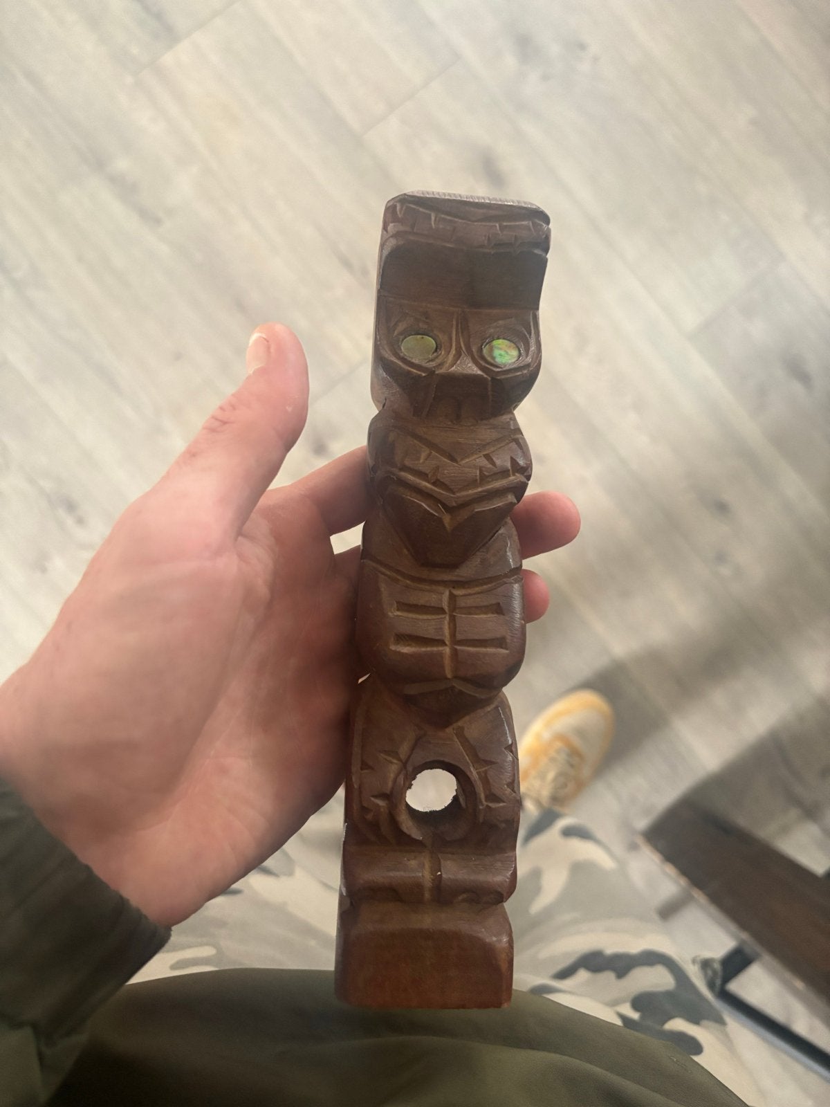 Handgesneden Houten Totempaal met Inlays, Antiek en Kunst, Kunst | Beelden en Houtsnijwerken, Overige onderwerpen, Ophalen of Verzenden