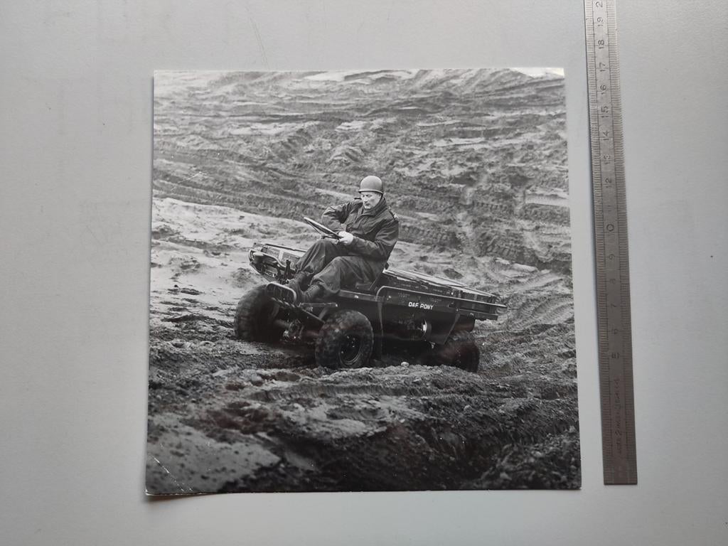 DAF Pony Militair Prototype Offroad persfoto (015), Ophalen of Verzenden, 1940 tot 1960, Overige onderwerpen