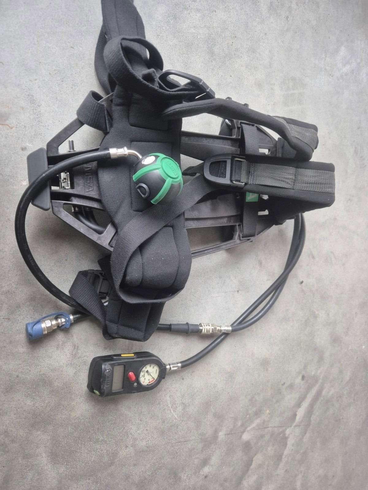 3x MSA rugset met maskers en 6x ademluchtcilinders, Ophalen, Gebruikt, Volgelaatsmaskers