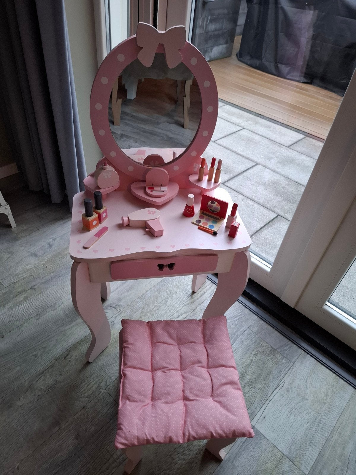 houten roze kinderkaptafel incl. kruk en accesoires, Ophalen, Minder dan 100 cm