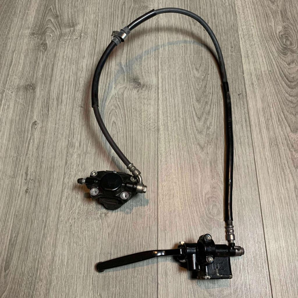 Remklauw + remleiding + reservoir compleet Piaggio Zip iget, Info@jynkx.com, Nieuw, Ophalen of Verzenden, Piazza 99