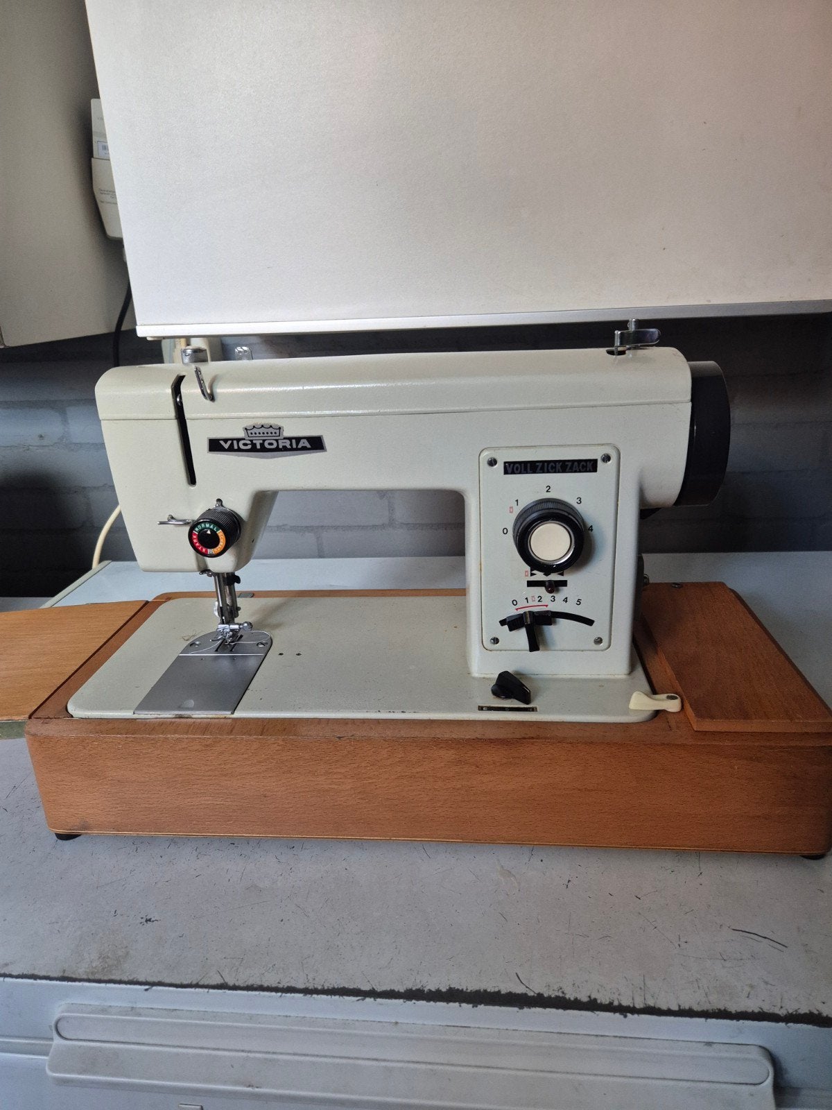 Naaimachine, Ophalen