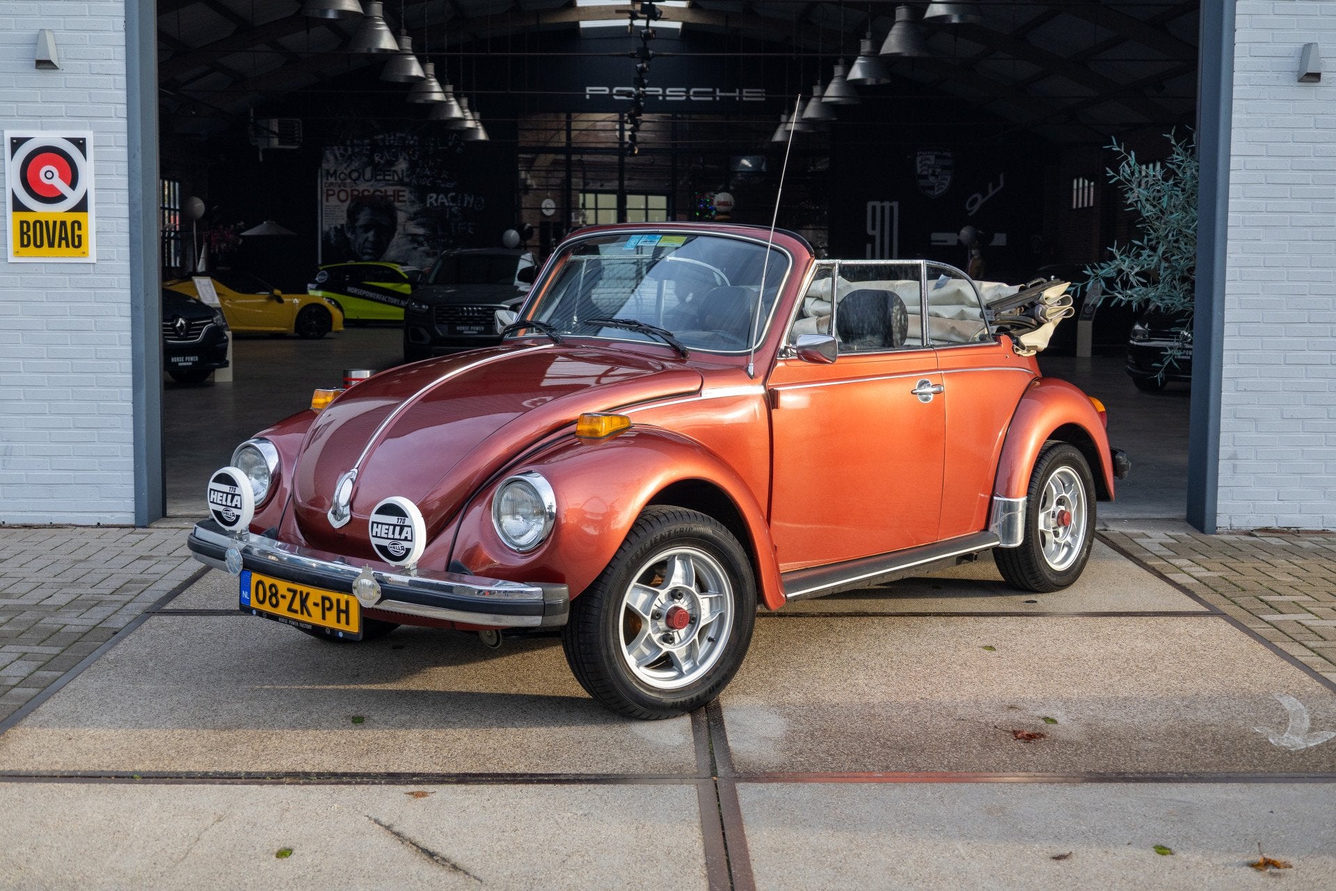 Volkswagen Kever Cabriolet 1303 LS Karmann 60 Jahre Käfer, Auto's, Achterwielaandrijving, Zwart, Cabriolet, Leder