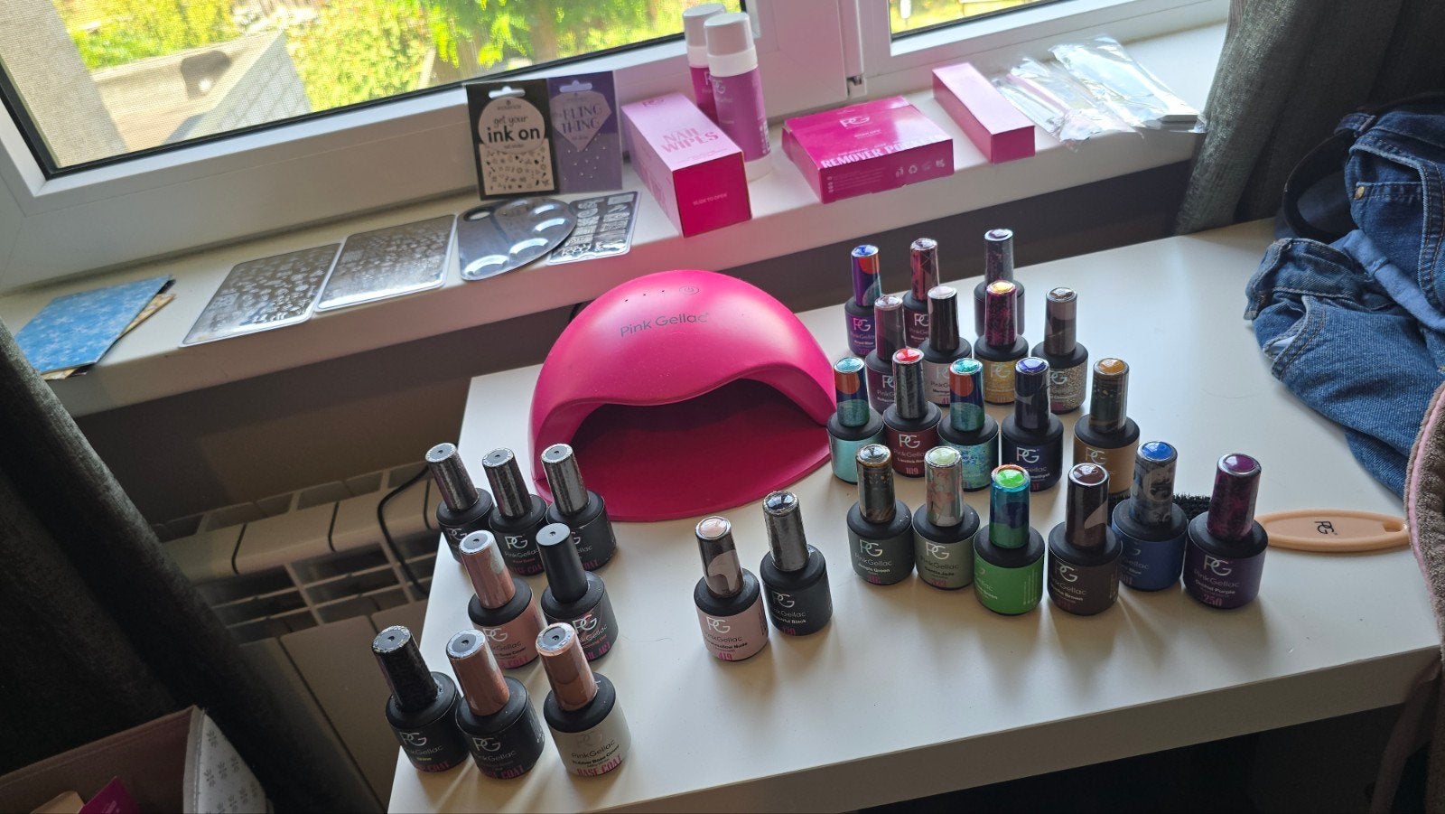 Pinc gellac set 1 lamp 28 lakjes en accessoires, Ophalen of Verzenden, Nieuw, Handen en Nagels, Toebehoren