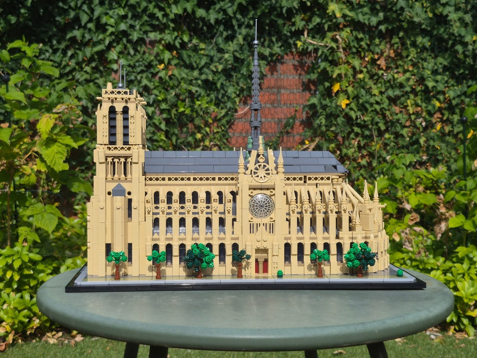 Lego Notredam huren, Kinderen en Baby's, Speelgoed | Duplo en Lego, Nieuw, Ophalen of Verzenden