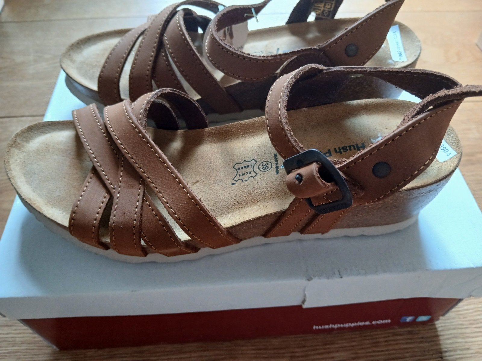 Nieuwe Hush Puppies sandalen maat 39, lijkenop Panama Jack, Bruin, Nieuw, Hush Puppies, Sandalen of Muiltjes