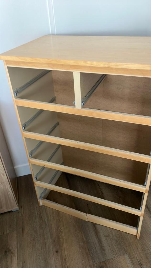 Houten ladekast met 4 grote lades en 2 kleine lades, IKEA, Huis en Inrichting, Kasten | Ladekasten, Ophalen, Gebruikt, 5 laden of meer