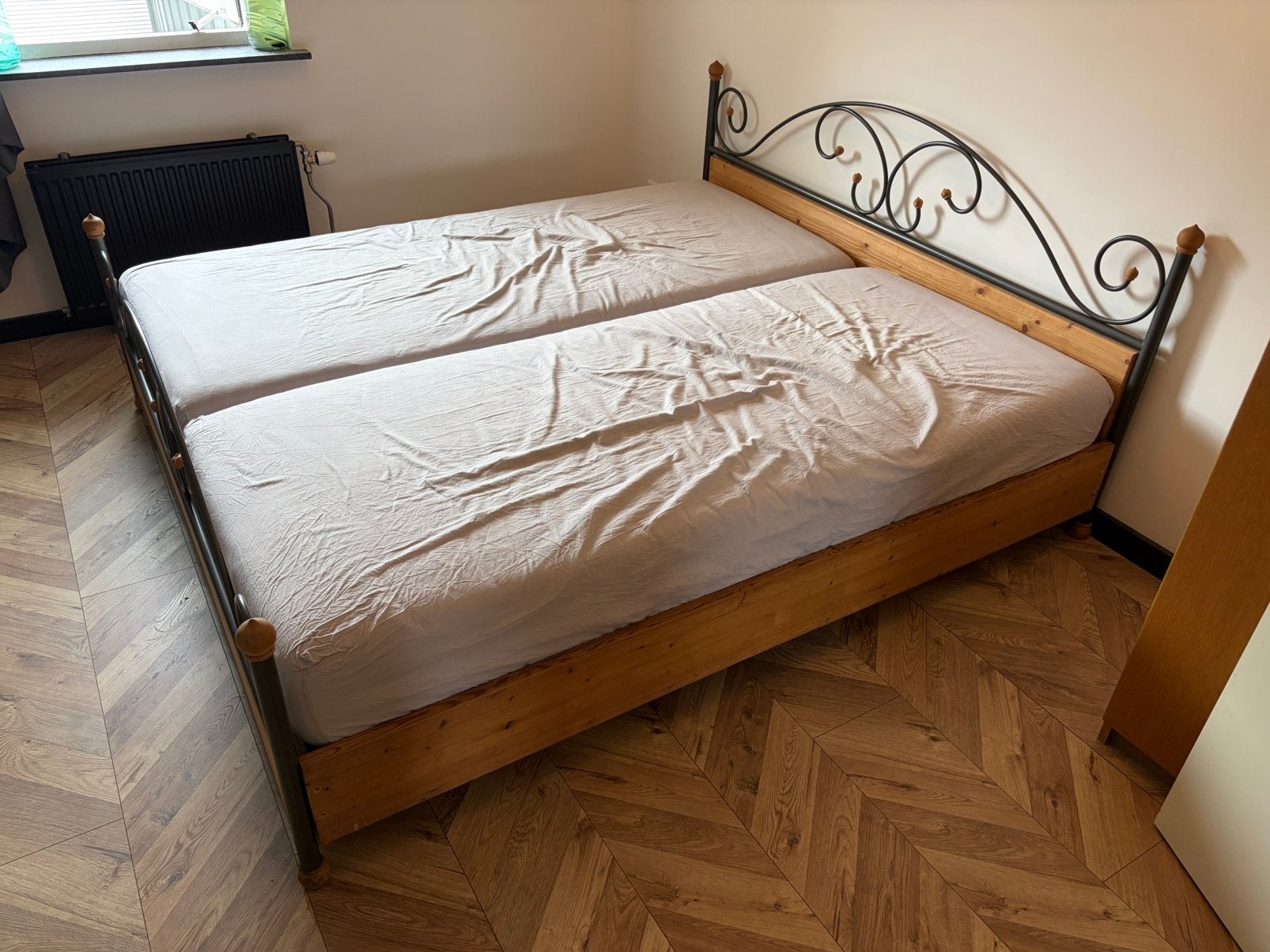 Hout stalen bed 180x200cm, Ophalen, Gebruikt, Tweepersoons