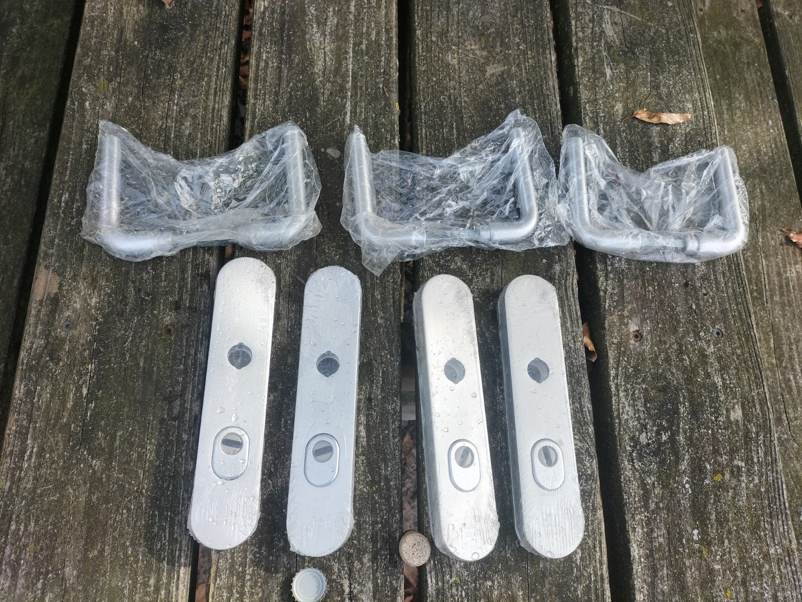 Nieuwe Buva deurklinken/deurgrepen met toebehoren, Ophalen of Verzenden, Nieuw, Overige materialen, Klink of Kruk
