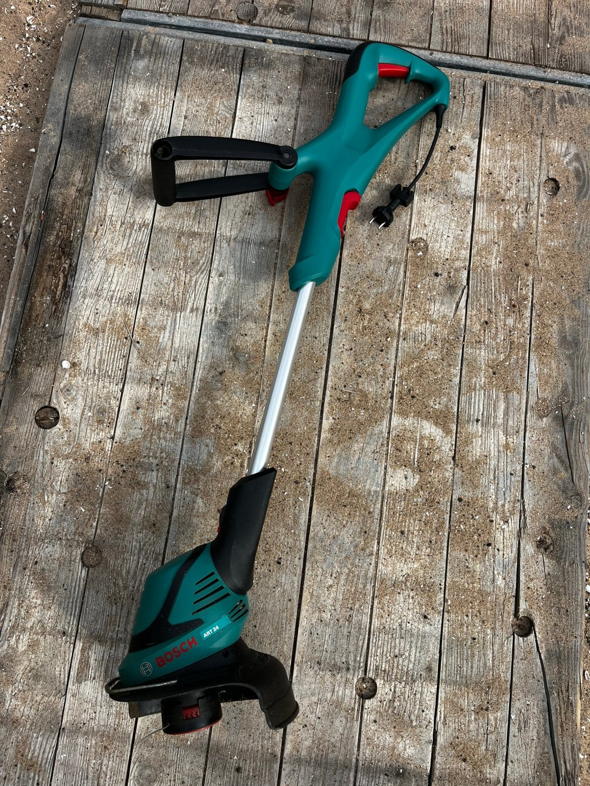 **zgan Bosch elektrische trimmer ART 24 - 400W 24cm**, Ophalen, Zo goed als nieuw, Elektrisch