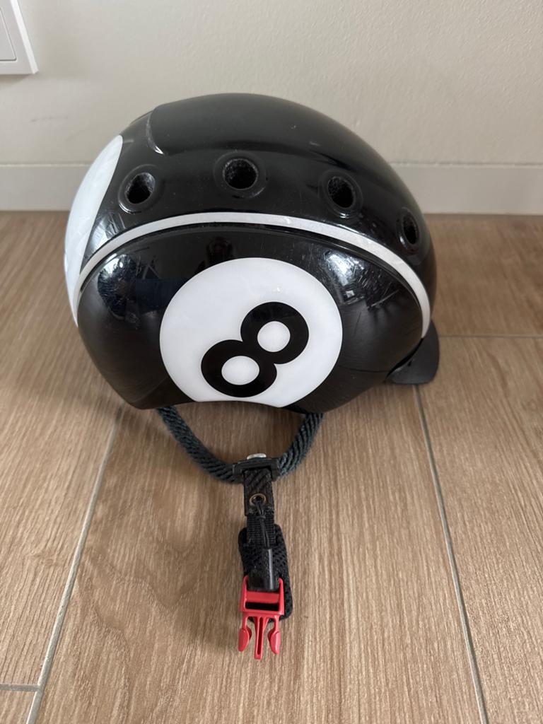 Casco Mini 2 Kinderhelm - Zwart/Wit 8-Ball Design, Ophalen, Zo goed als nieuw, Overige maten, Jongen of Meisje