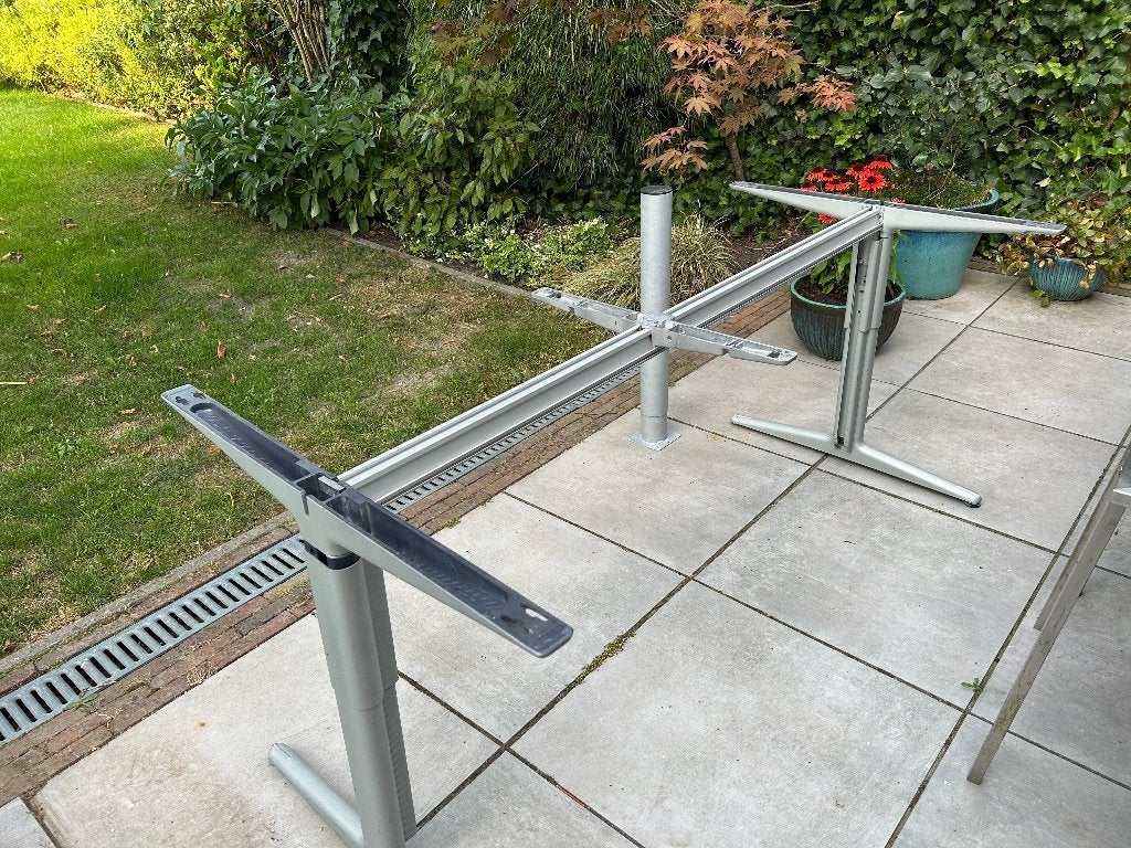 bureau onderstel Ahrend 160 cm breed, Huis en Inrichting, Bureaus, Ophalen, 160 cm, Gebruikt, In hoogte verstelbaar