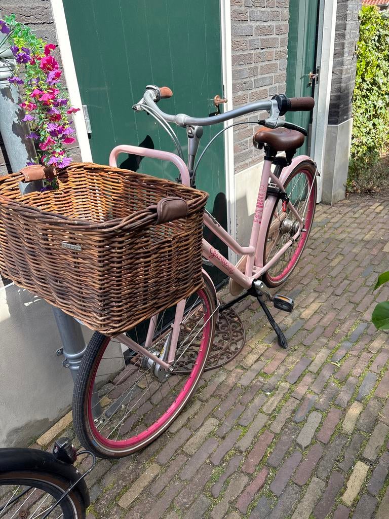 Gazelle Miss Grace damesfiets - Roze met mand, Fietsen en Brommers, Fietsen | Dames | Damesfietsen, Gebruikt, Gazelle, (Extra) lage instap
