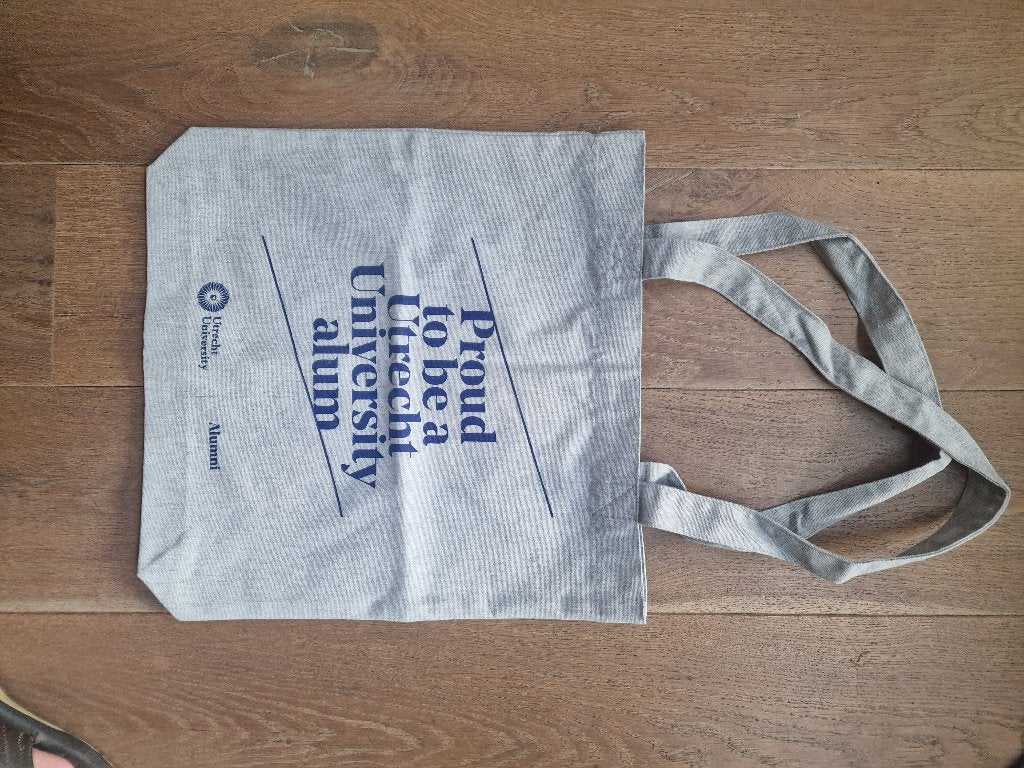Tas Universiteit Utrecht - Proud to be at University, Ophalen of Verzenden, Zo goed als nieuw, Grijs, Overige merken