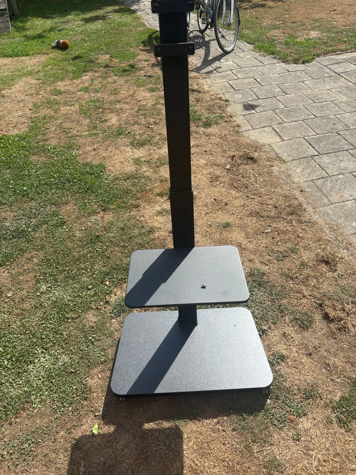 Verrijdbare standaard met 2 plateaus, Ophalen, Gebruikt