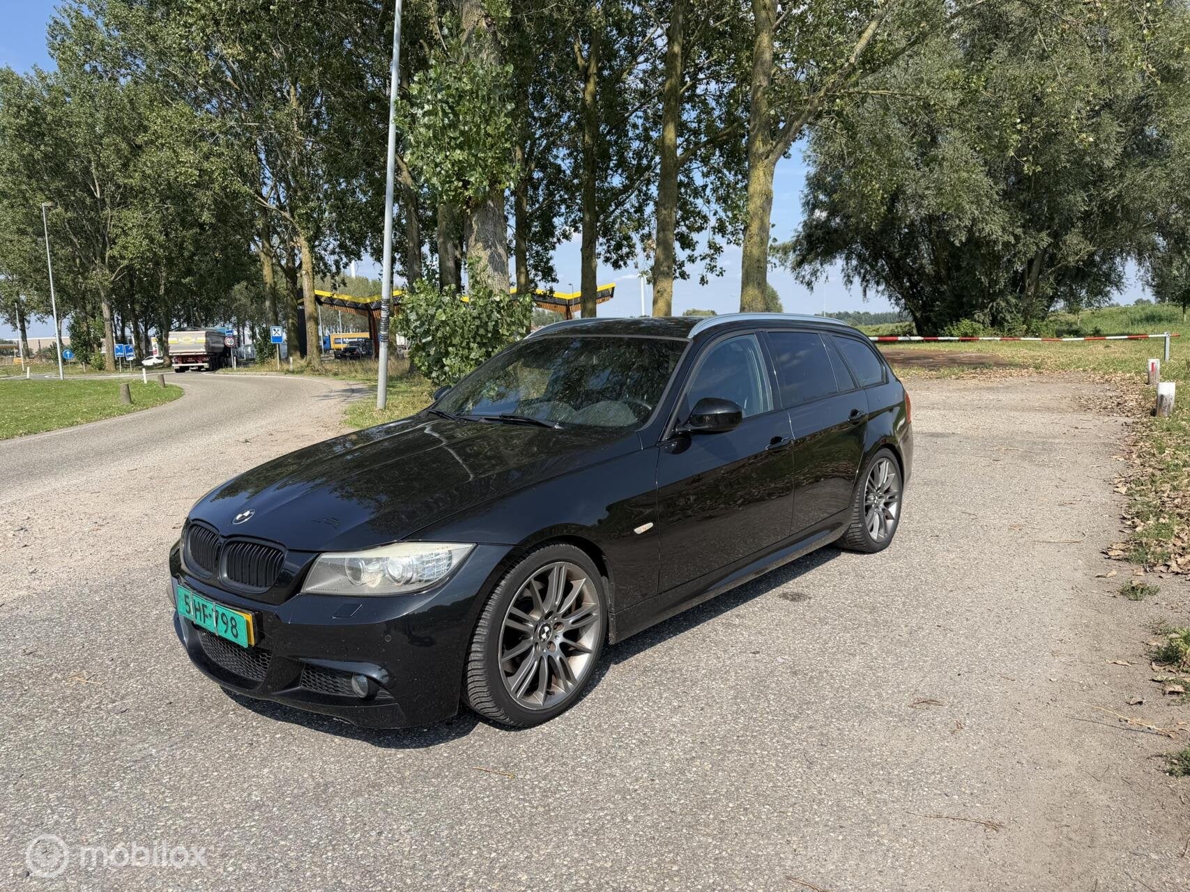 BMW 3-serie Touring 330d High Executive M Sport LCI Xenon, Auto's, BMW, Euro 5, Achterwielaandrijving, Zwart, 2993 cc