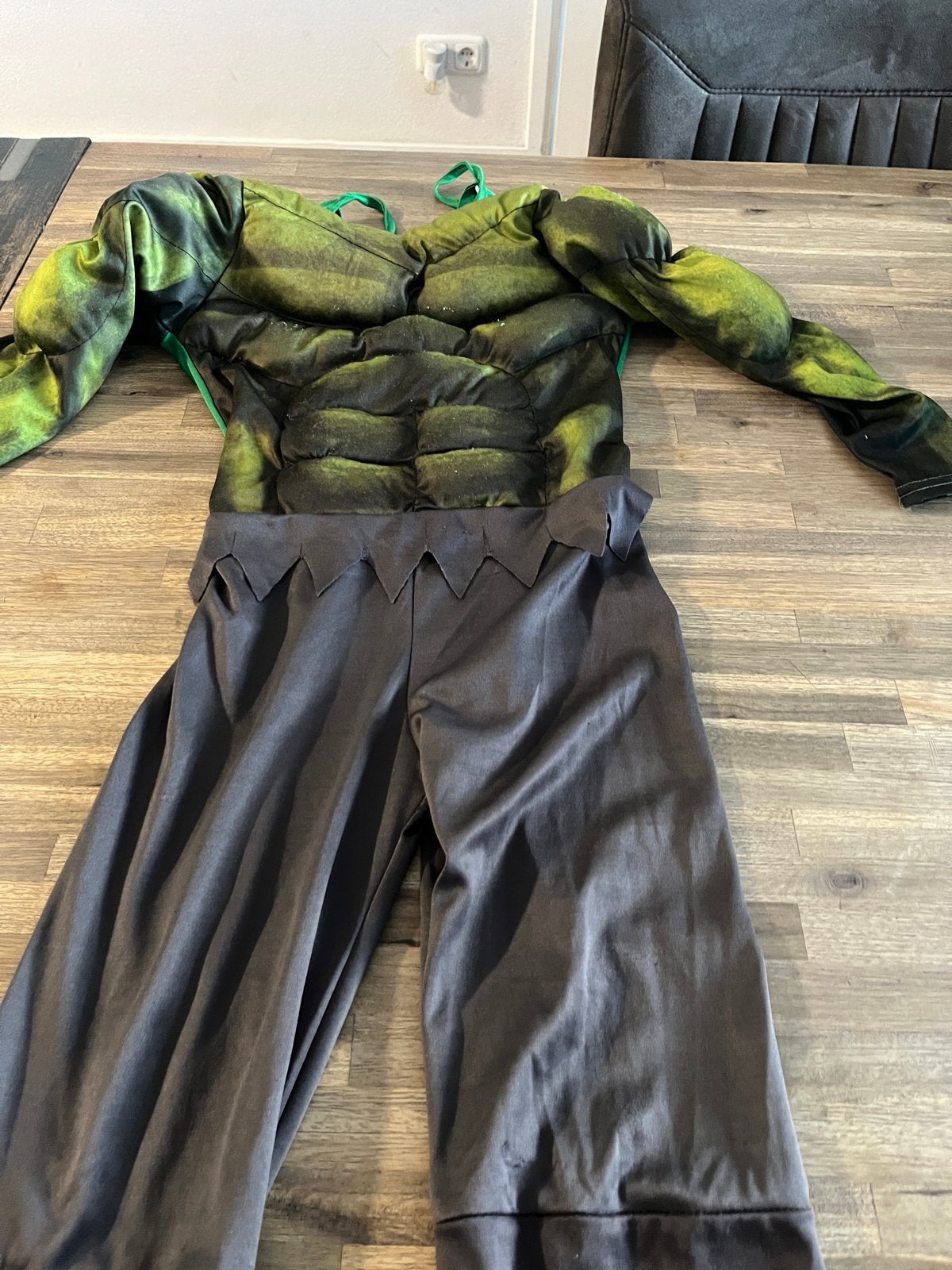 Gebruikt Hulk pak voor kinderen - Maat 116/128, Ophalen of Verzenden, Gebruikt, 110 t/m 116, Jongen of Meisje