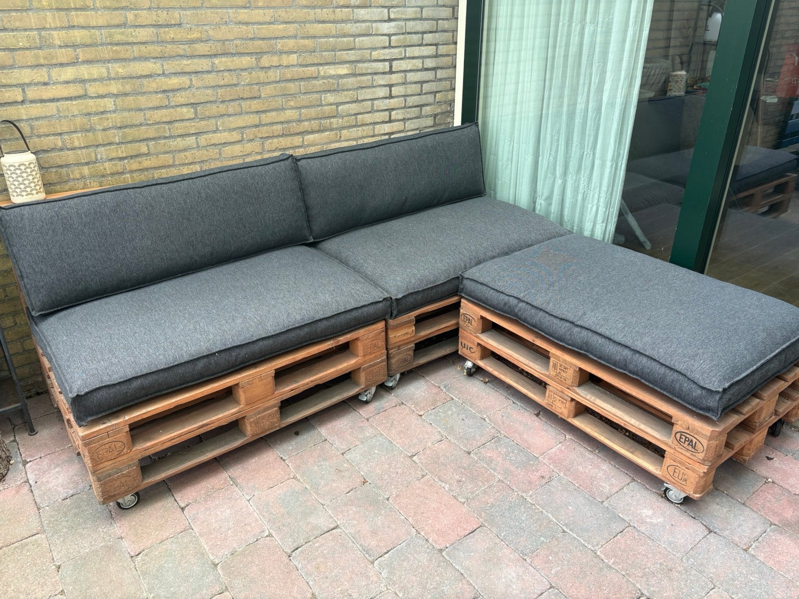 Palletbank met wieltjes + kussenset van de Gamma, Hocker, Zo goed als nieuw, Hout, Ophalen
