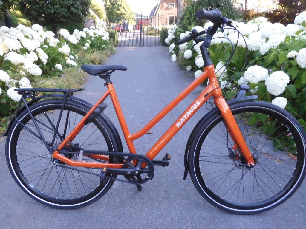 Batavus Dinsdag Exclusive met 8 versnellingen en 53 frame, Versnellingen, Zo goed als nieuw, Schijfrem, Ophalen