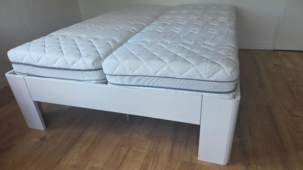 Bed, Ophalen, Gebruikt, Wit, Tweepersoons