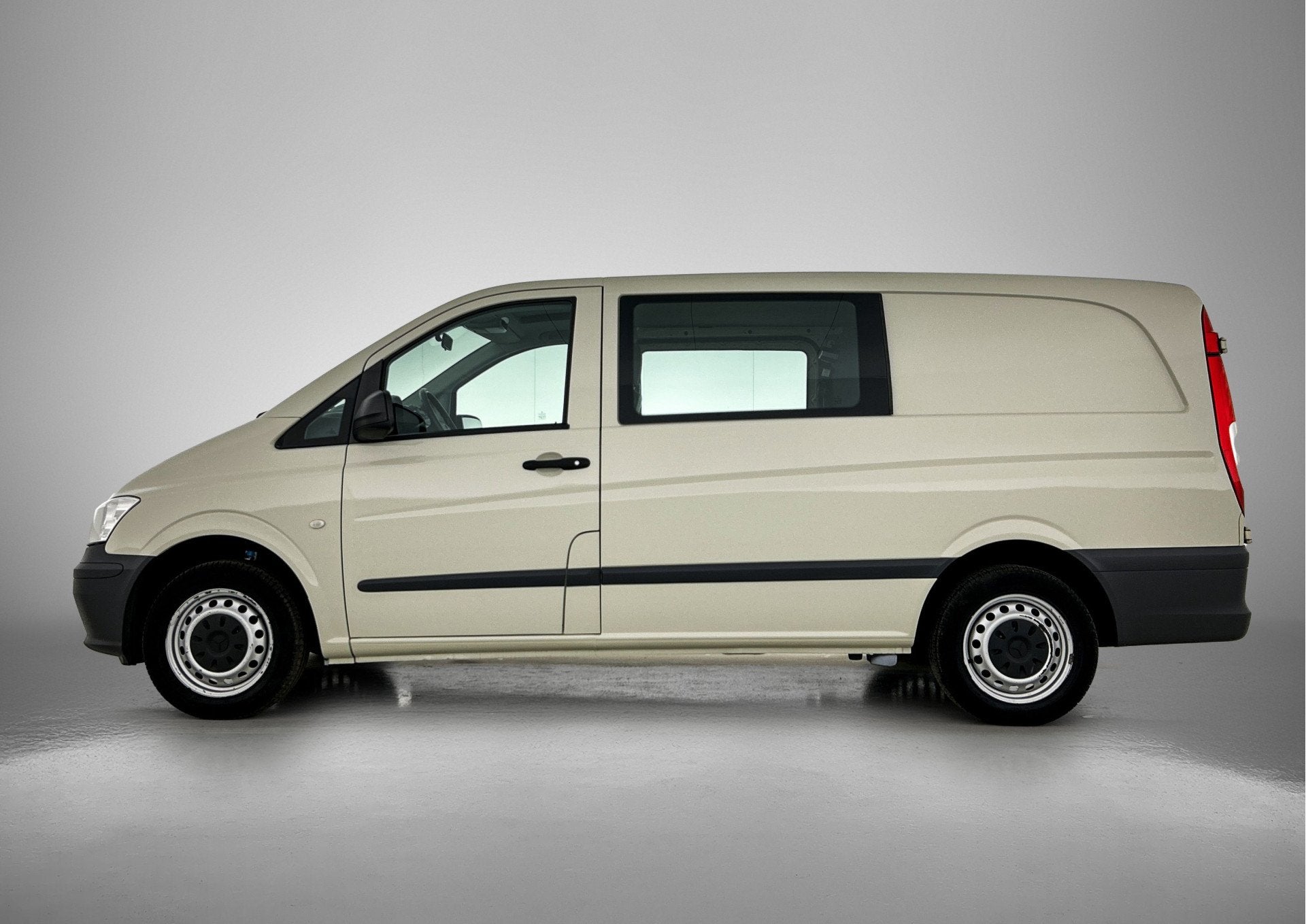 Mercedes-Benz Vito 110 CDI 320 Lang DC Comfort Direct leverb, Auto's, Gebruikt, Bedrijf, Elektrische ramen, Zilver of Grijs