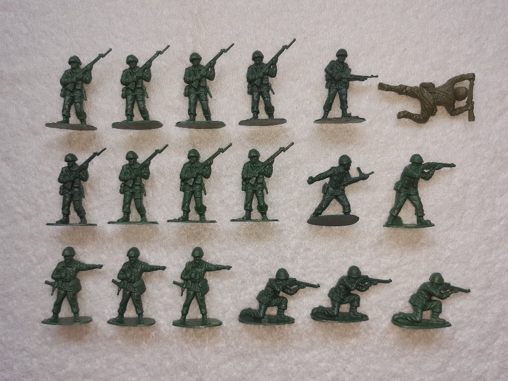 Soldaten 18 speelfiguren poppetjes miniatuur USA VS Amerika., Ophalen of Verzenden, Gebruikt