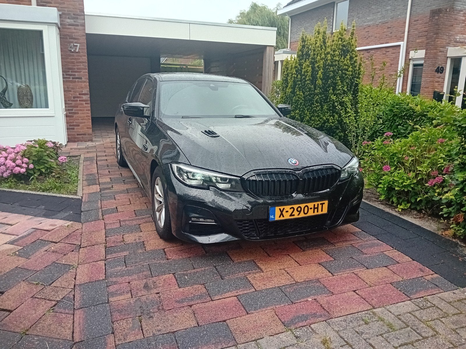 BMW 3-Serie 156pk handgeschakeld 2022 Zwart, 1998 cc, 1445 kg, Zwart, 75 €/maand