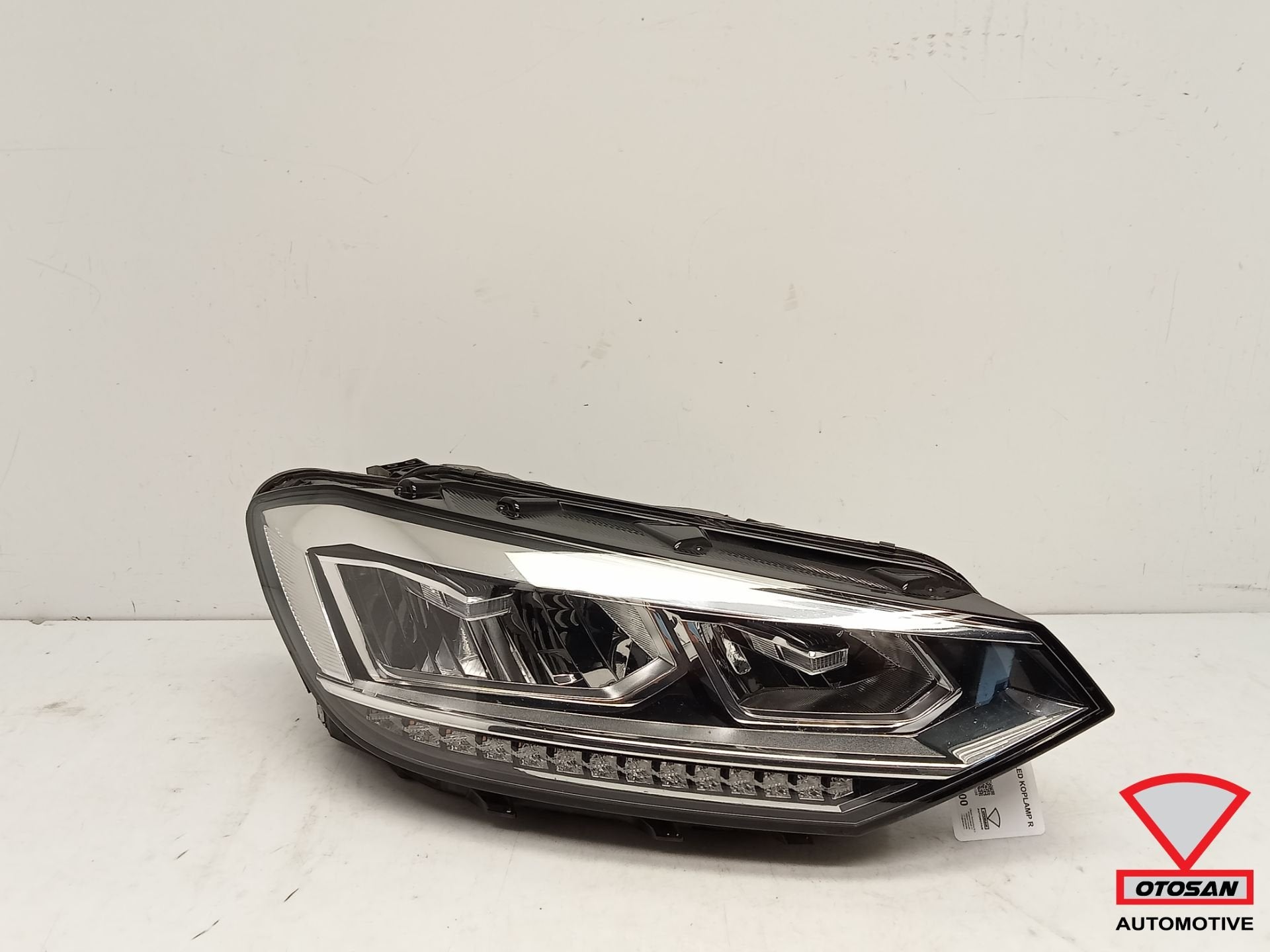 VW Touran 5T 5TA Vol LED Koplamp Rechts 5TB941036B, Gebruikt, Volkswagen, Volkswagen AG, Berliner Ring 2
38440  Wolfsburg, DE