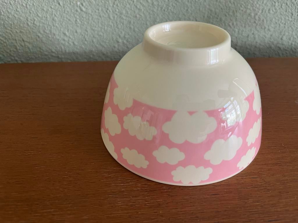 Rice Leuk kommetje met wolkenpatroon - roze en wit, Huis en Inrichting, Gebruikt, Porselein of Keramiek, Schaal, Rond