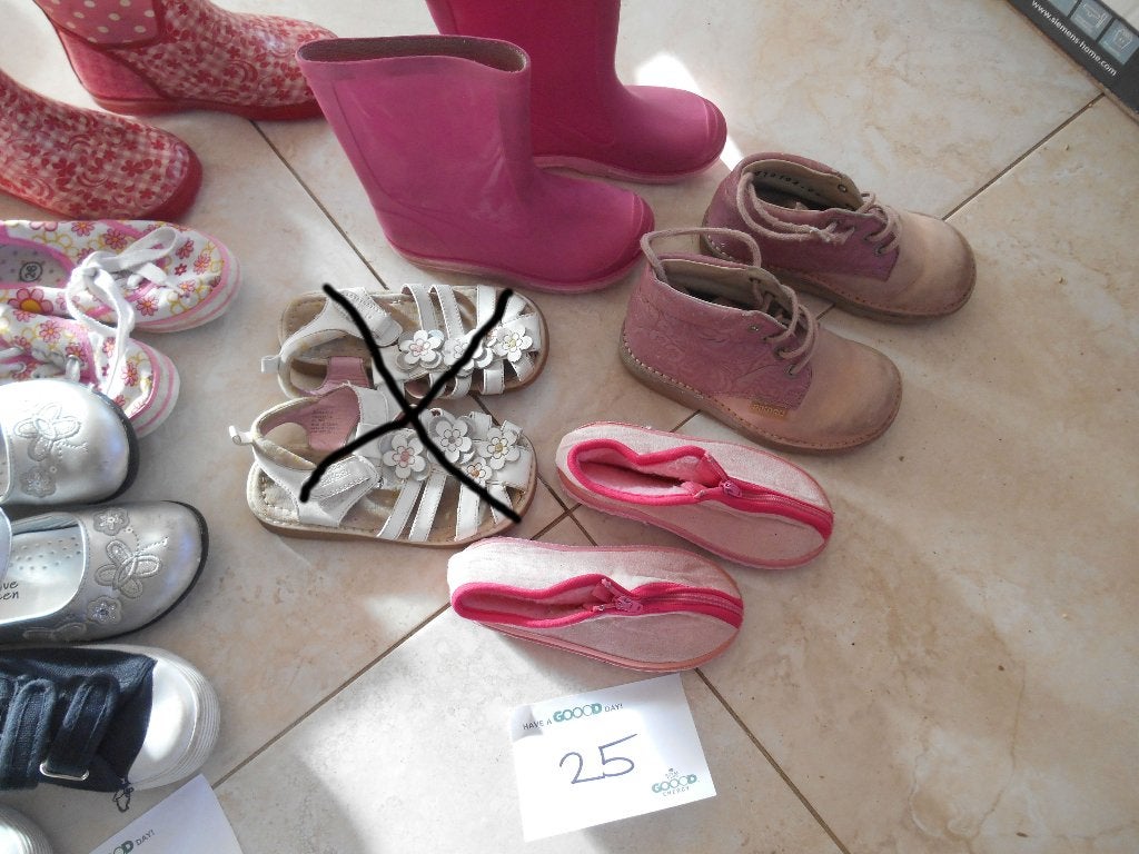 Schoenen Pantoffels Sandalen Oshkosh Piedro 25, Meisje, Schoenen, Ophalen of Verzenden, Zo goed als nieuw