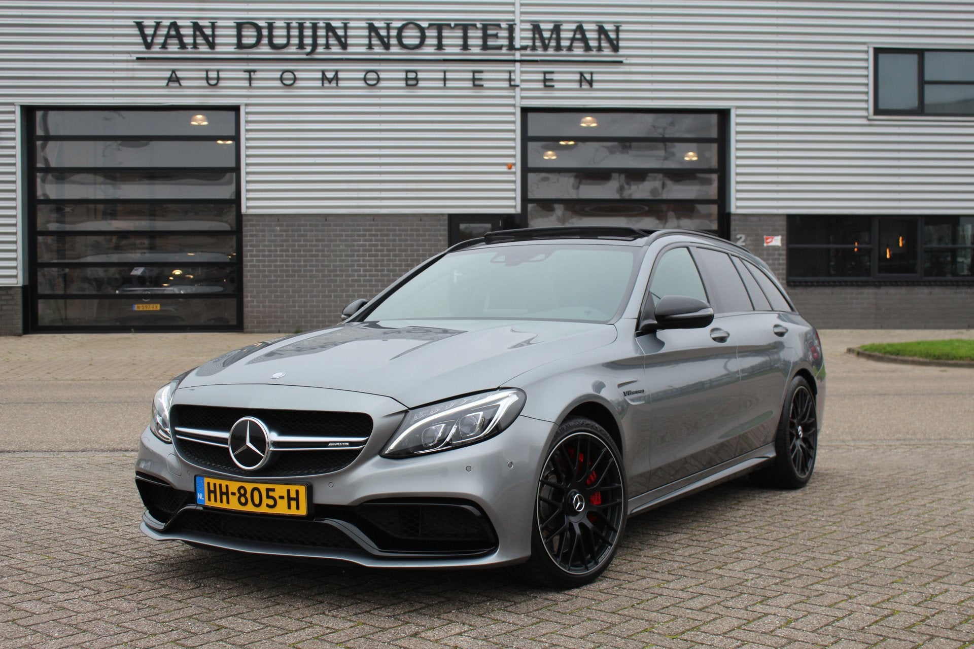 Mercedes-Benz C-Klasse Estate AMG 63 S / Panoramadak / N.A.P, Automaat, Achterwielaandrijving, Gebruikt, Met garantie (alle)