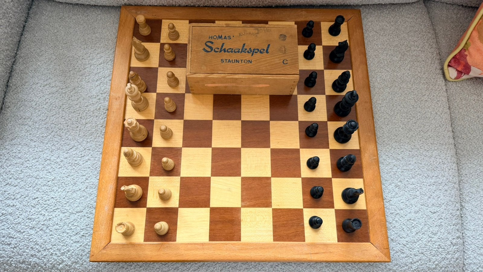 SCHAAKSPEL staunton stukken Homas bord, Ophalen of Verzenden, Zo goed als nieuw