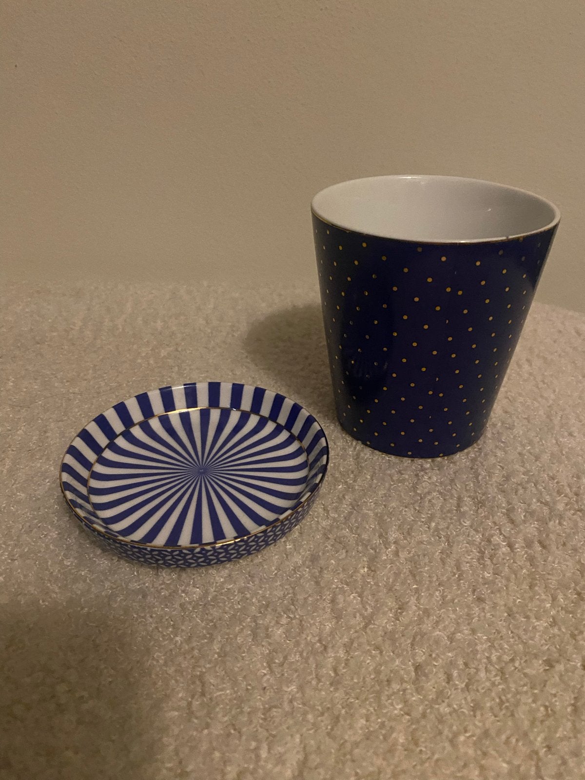 Pip Studio Theemok met schotel - Blauw met gouden stippen, Huis en Inrichting, Ophalen, Pip Studio, Zo goed als nieuw, Modern