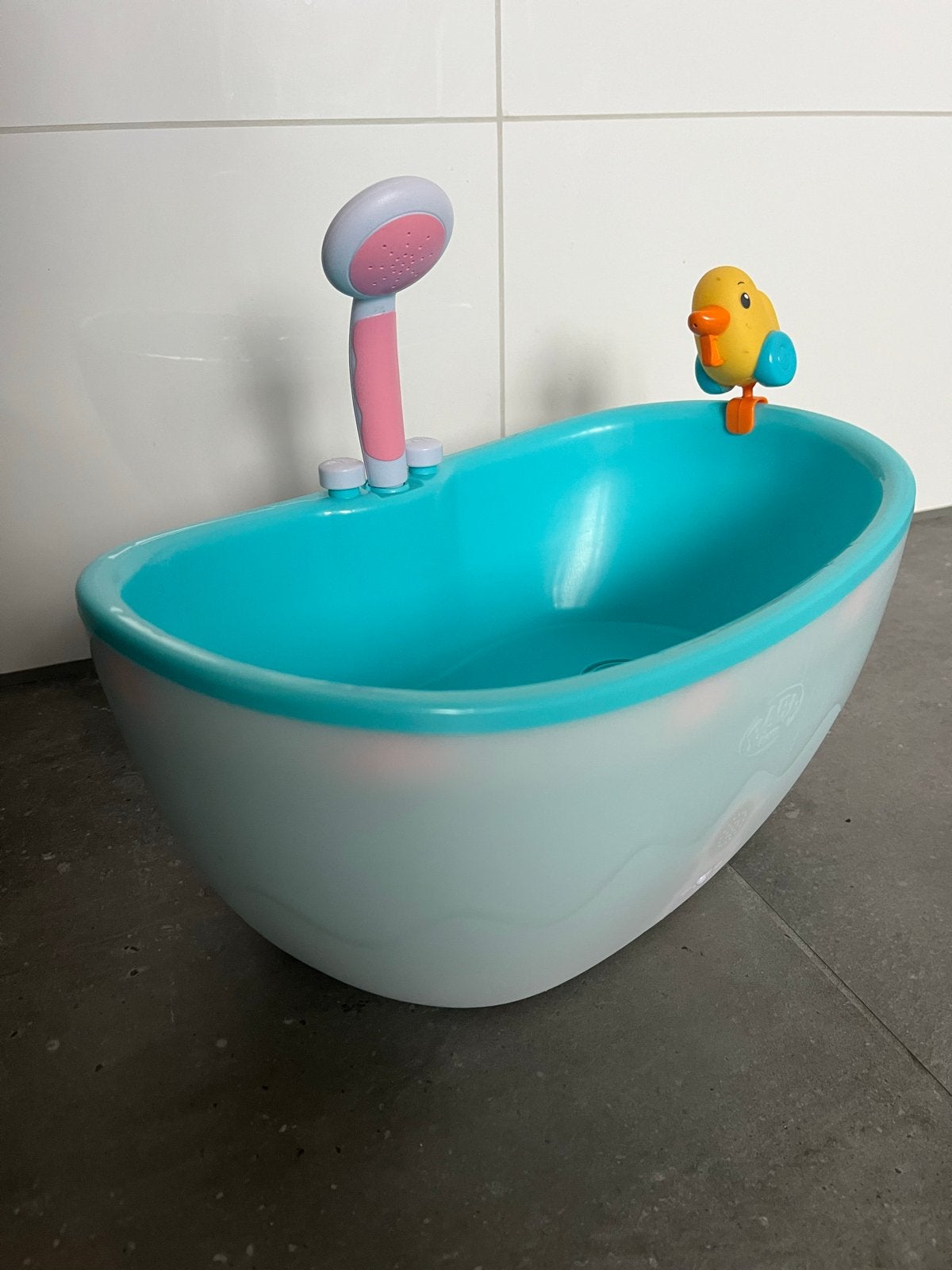 BABY born badkuip met licht en geluid en werkende douche, Ophalen of Verzenden, Zo goed als nieuw, Babypop
