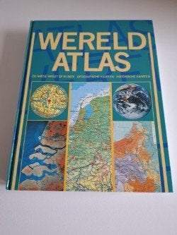 Wereldatlas - De aarde vanuit de ruimte Geografische kaart, Boeken, Overige atlassen, Ophalen of Verzenden, Zo goed als nieuw