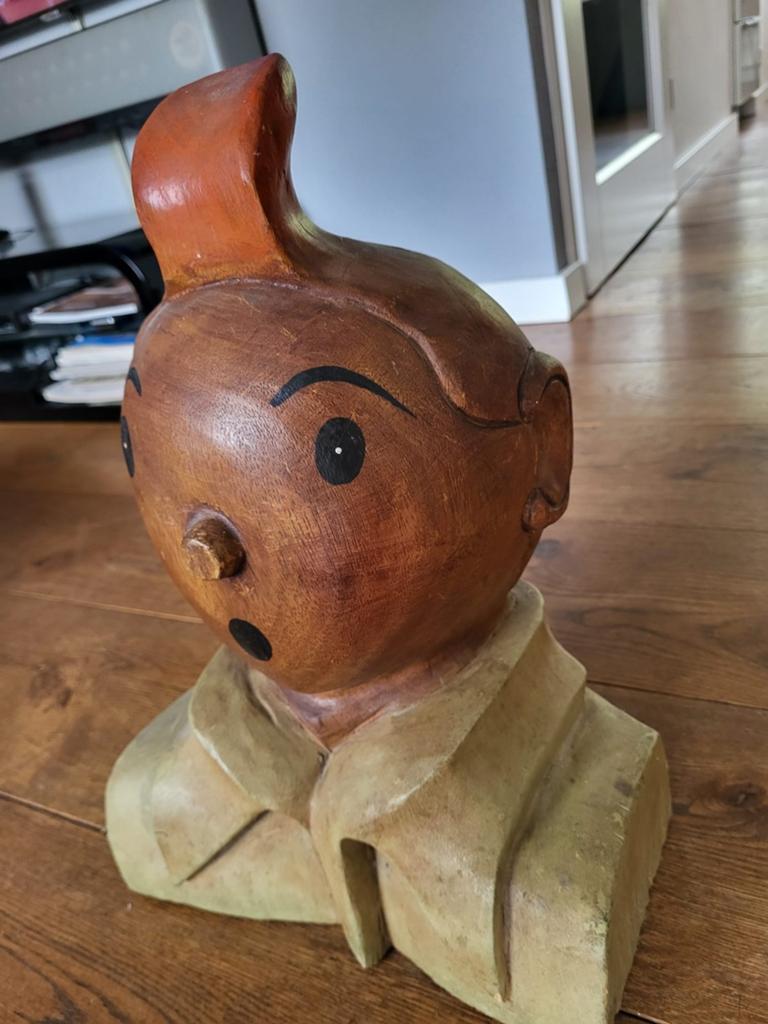 Houten beeldje van Kuifje, Antiek en Kunst, Ophalen of Verzenden, Handgemaakt, 20 - 50 cm, Beeld