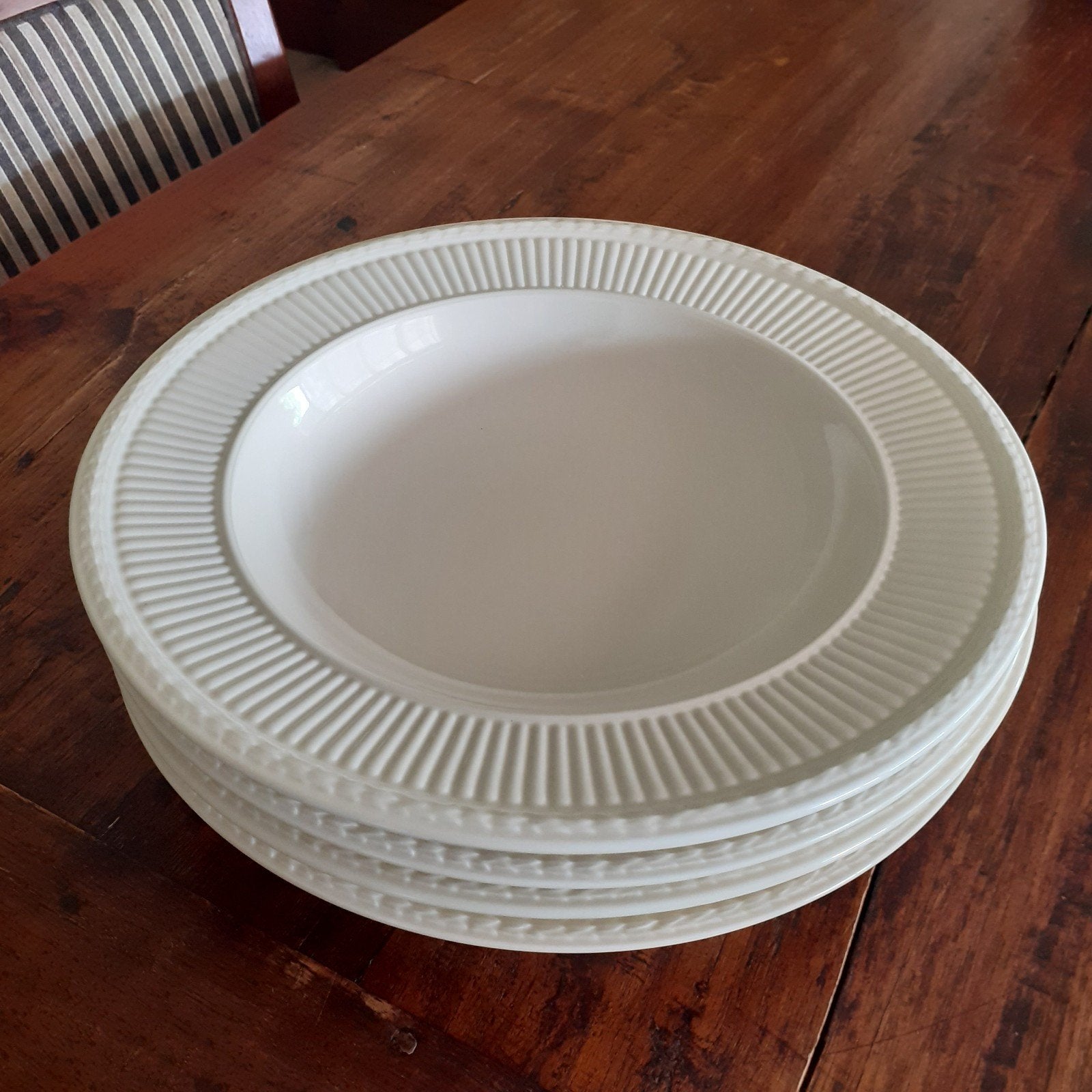 Wedgwood EDME Diepe pastaborden Ø 27 cm in uitstekende staat, Ophalen of Verzenden, Zo goed als nieuw, Bord(en), Wedgwood