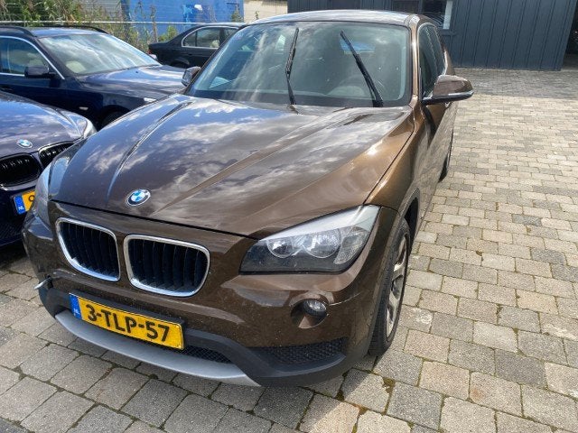 BMw x1 2014 2.0i business motor defect, Auto diversen, Bruin, Rtnerportal@bmw.dePa, Bmw, Petuelring 130, 80809 Munich